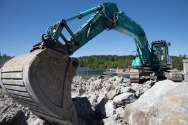 Kobelco SK300LC-10, Gravemaskine