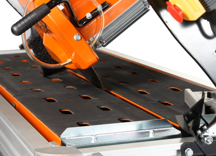 Gölz GS350AXL, skærebord 