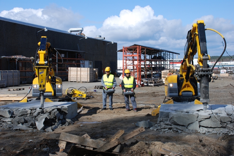 Brokk 400D, Nedbrydningsrobot